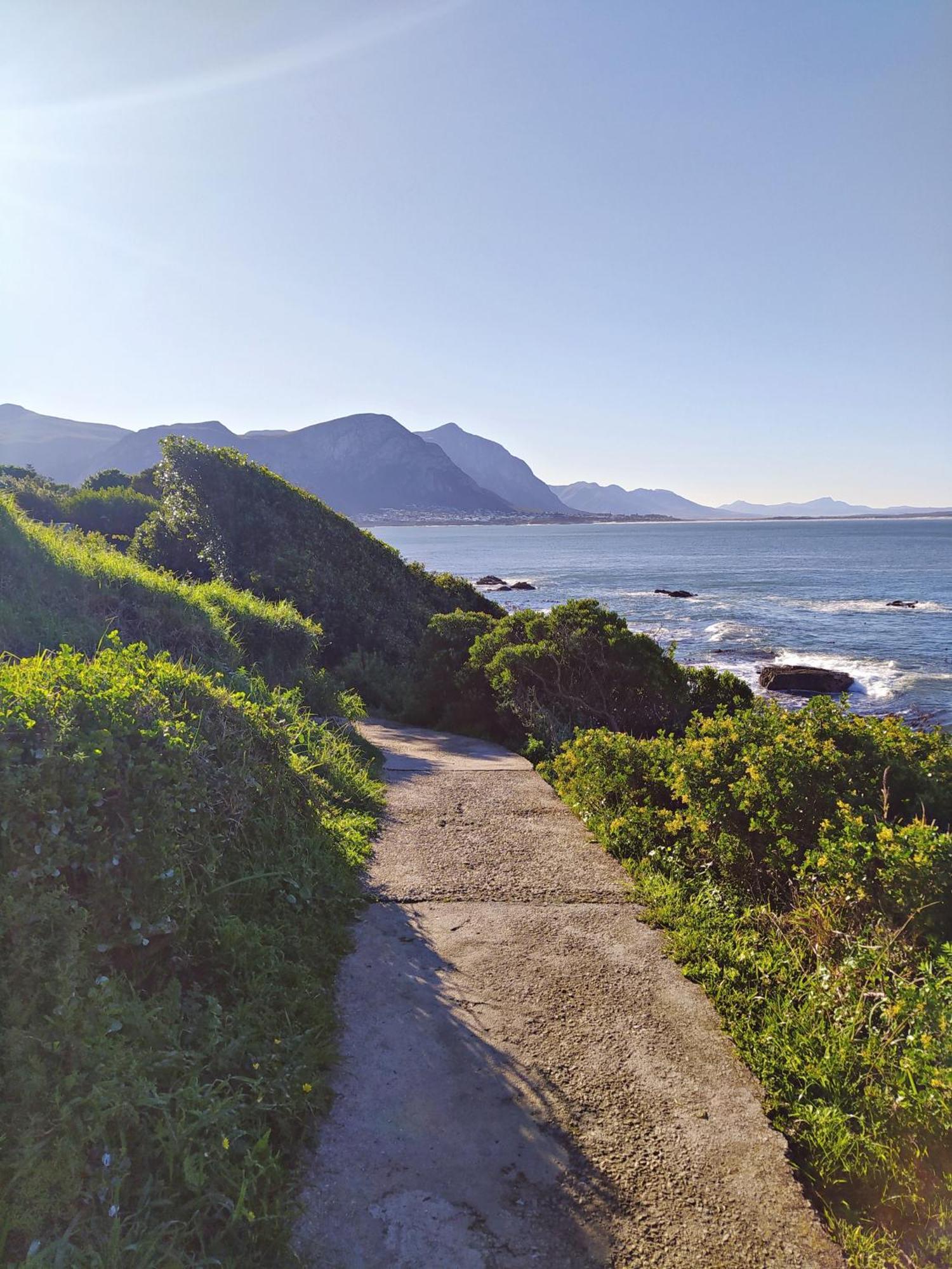 Apartment At Hermanus Waterfront 외부 사진